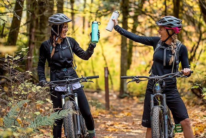 HYDRO CELL Stainless Steel Insulated Water Bottle with Straw - For Cold & Hot Drinks - Metal Vacuum Flask with Screw Cap and Modern Leakproof Sport Thermos for Adults (Teal 24oz)