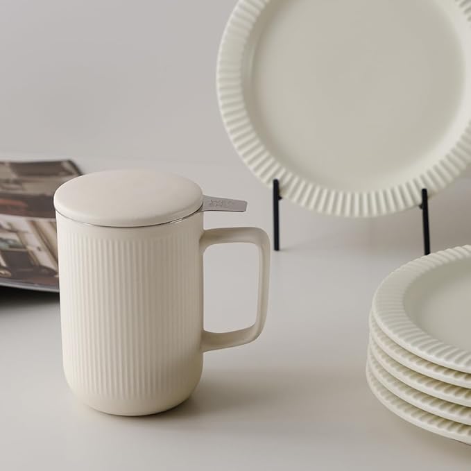 WENSHUO Ceramic Tea Infuser Cup with Stainless Steel Brewing Basket and Lid, Perfect for Steeping Floral Teas, Large Capacity, 20oz, Matte Crème