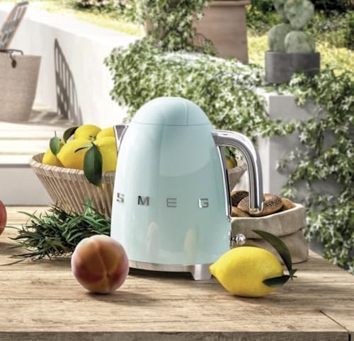SMEG 50's Retro Style Electric Water Kettle with Automatic Shutoff, Removable Base, and Water Indicator, KLF03PBUS, Pastel Green