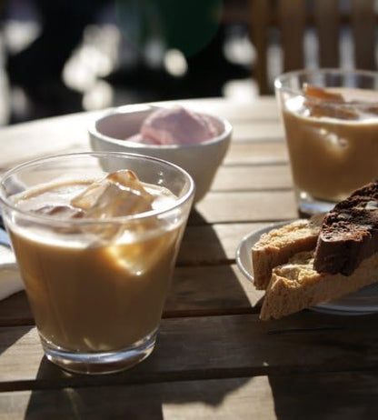 Lavazza Blue Top Class Espresso Capsules, Arabica and Robusta Blend, Compatible with Lavazza Classy Machines (100 Capsules)