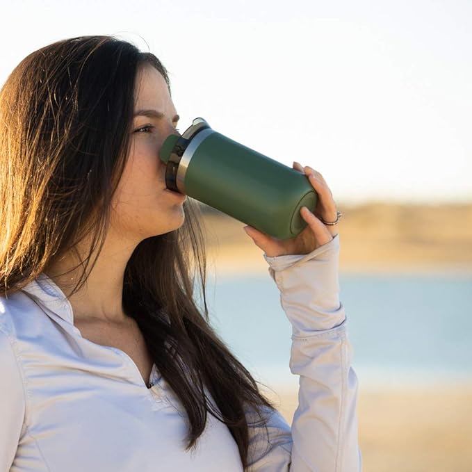 WACACO Octaroma Lungo Vacuum Insulated Coffee Mug, Double-wall Stainless Steel Travel Tumbler With Drinking Lid, 10 fl oz(300ml)， Pomona Green