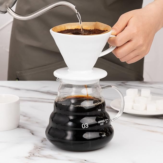 Restaurantware Restpresso 25 Ounce Coffee Carafe 1 Insulated Coffee Server - Push-Button Top Wide Spout Clear Glass Coffee Pitcher Built-In Handle Leakproof