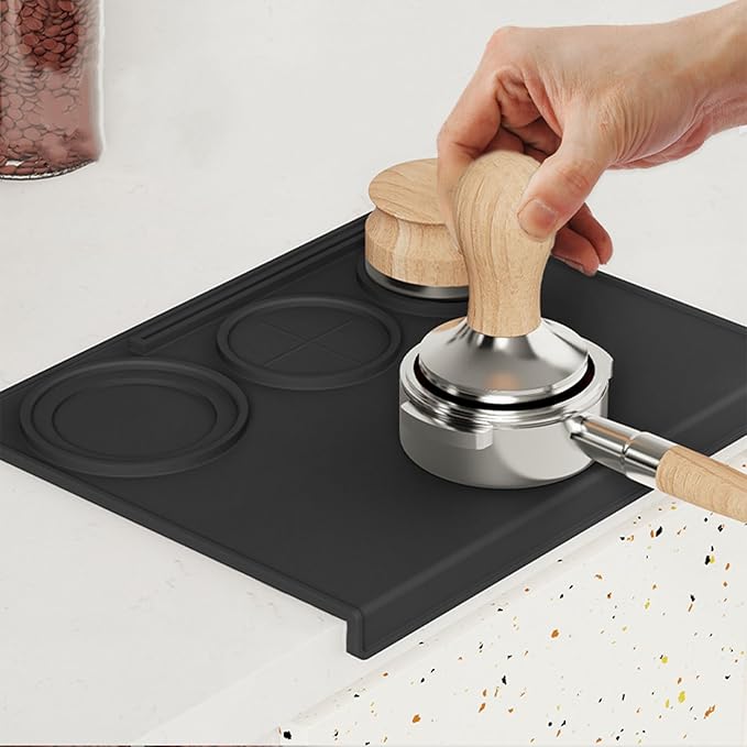 Espresso Tamping Mat, Silicone Coffee Tamping Mat with Three Grooved Sections Suitable for 51mm Tamper and Coffee Distributor, Espresso Accessories Tool for Baristas, Black