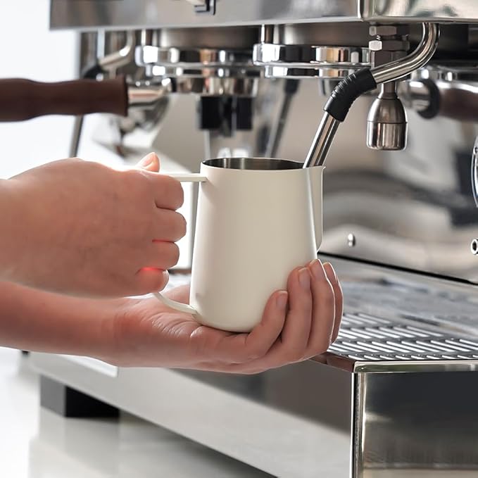 watchget Milk Frothing Pitcher 250ml/8oz Stainless Steel Espresso Steaming Pitcher Milk Coffee Cappuccino Latte Art Barista Steam Pitcher Milk Frothing Jug, White