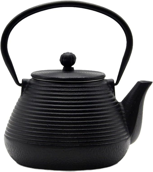 20.3oz Small Cast Iron Teapot, SECHUDO Cast Iron Tea Kettle for Stovetop Safe Coated with Enameled Interior, Cast Iron Tea Pot with Stainless Steel Infuser for Loose Tea (Black Pinstripe Pattern)