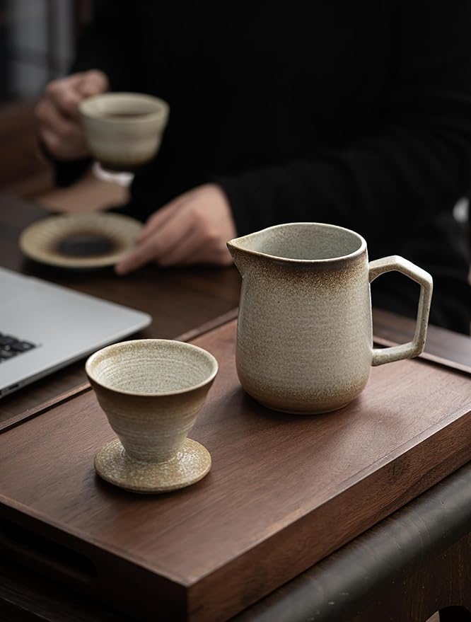 Pour Over Coffee Maker,Ceramic Coffee Maker With 100 pcs V60 Paper Filter，16oz/480ml Pour Over Coffee Dripper (Off White)