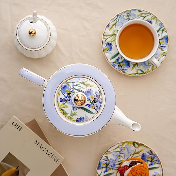 Flower Ceramic Teapot，28.7oz Blue Flower Teapot for Tea Party, Women's Gathering, Family Gathering (Blue)