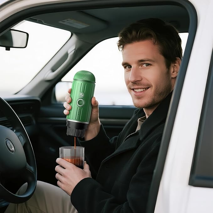 Fast self-heating Portable Electric Espresso Coffee Maker, 2 IN 1 Extraction Espresso Machine, Support Ground Coffee and NS capsule, for Travel,Car,Hiking,Climbing（Green） Rich Crema