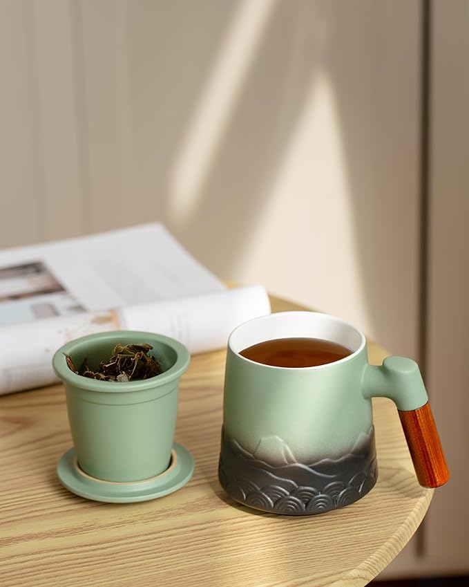 ZENS Tea Mug with Infuser and Lid for Loose Leaf Tea Steeper, 16.9 oz Embossed Ceramic Tea Cup with Fine Strainersand Wood Handle, Diffusers Accessories for Tea Lovers Gifts