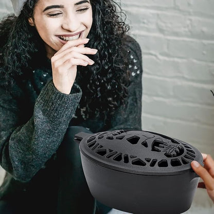 Wood Stove Steamer 2.5 Quart, Wood Stove Humidifier with Decorative Bear Pattern, Cast Iron Steamer for Wood Stove Rust Resistant Matte Black