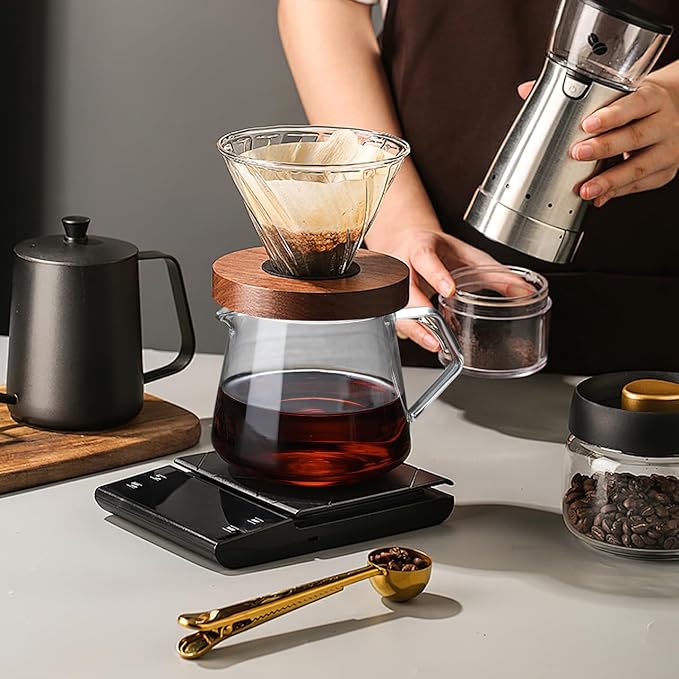 Hand Pour Coffee Maker Glass Coffee Server Latte Art Pitcher Home Carafe Cup Server Simple Drinks Dispenser Clear Coffee Maker(650 ML)