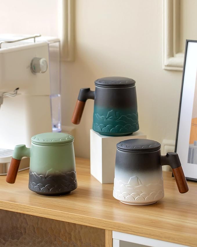 ZENS Tea Mug with Infuser and Lid for Loose Leaf Tea Steeper, 16.9 oz Embossed Ceramic Tea Cup with Fine Strainersand Wood Handle, Diffusers Accessories for Tea Lovers Gifts