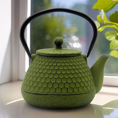 20.3oz Cast Iron Teapot, Small Tea Kettle for Stovetop Safe With Enameled Interior, Stainless Steel Infuser for Loose Tea (Green Honeycomb Pattern)