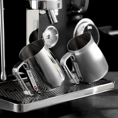 Bincoo Espresso Milk Frothing Pitcher Stainless Steel 20oz/600ML Coffee Milk Frother Cup-Milk Frothing Pitcher with Measurement Lines,Ergonomic Handle for Latte Art & Cappuccin(Steel)