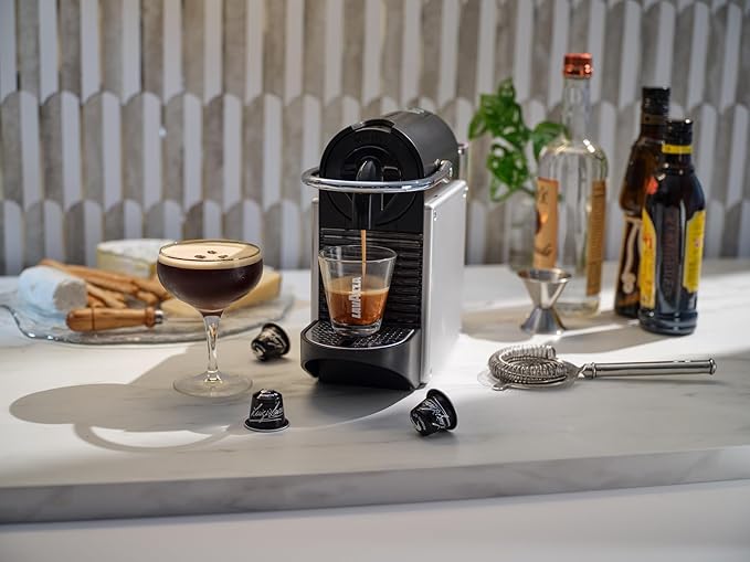 Lavazza Espresso Maestro Ristretto Aluminum Capsules Compatible with Nespresso* Original Machines, Dark Espresso Roast, Arabica and Robusta Blend (60 Capsules)