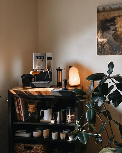 Normcore 58.5mm Coffee Tamper V4 - Spring-loaded Tamper with 15lb / 25lb / 30lbs Replacement Springs - Anodized Aluminum Handle and Stand - Stainless Steel Flat Base