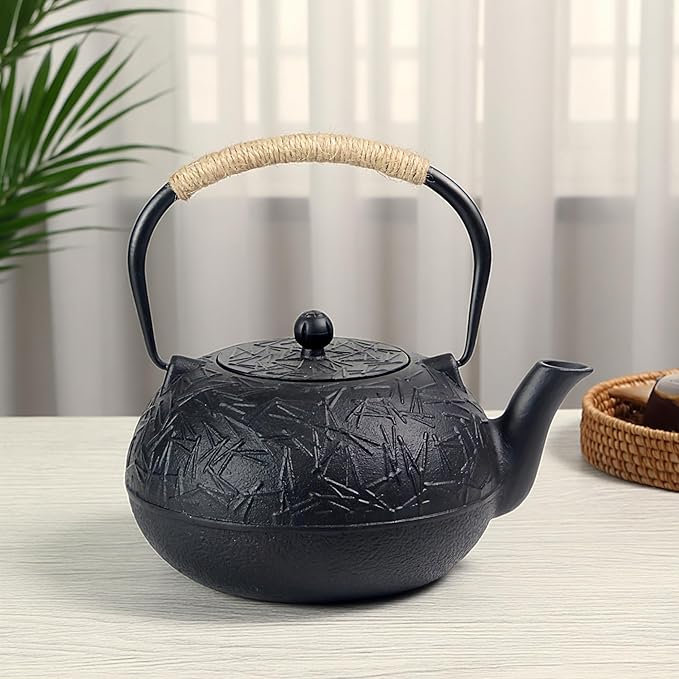 60.9oz YJX Cast Iron Teapot, Japanese Tetsubin Tea Kettle for Stovetop Safe, Cast Iron Tea Pot with Infuser for Loose Leaf, Black Kettle Teapot, Good Gift For Tea Lovers(1800ml)