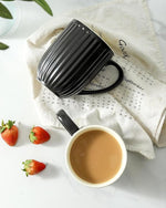 Load image into Gallery viewer, Hasense Coffee Mugs Set of 6, 16 Oz Large Ceramic Ribbed Latte Cups with Big Handle for Coffee, Tea and Cocoa, Modern Design &amp; Light Weight, Microwave &amp; Dishwasher Safe, Black