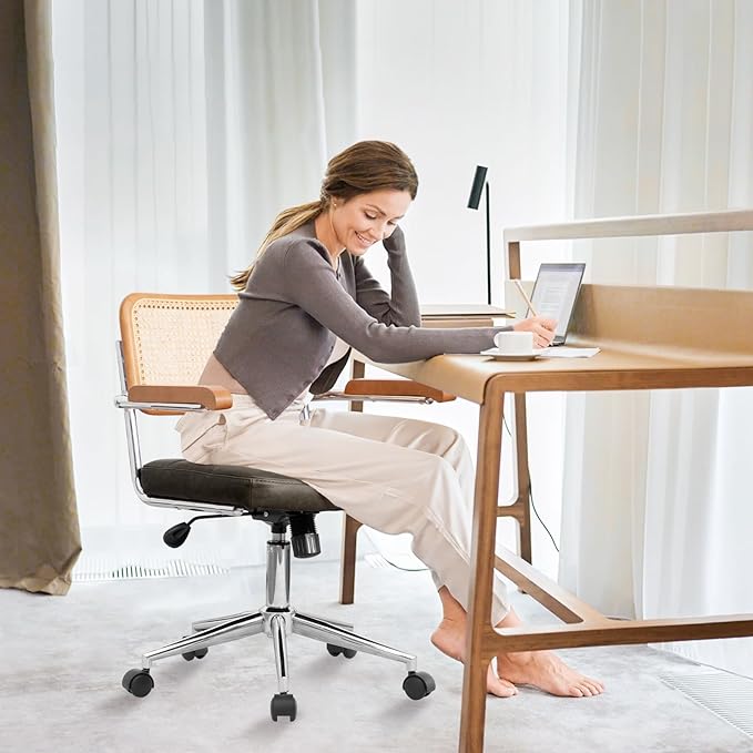 Genuine Leather Rattan Office Chairs, Modern Rattan Desk Chair with Natural Back & Wood Armrest, Small Upholstered Tufted Cowhide Home Office Desk Chairs for Home Office, Bedroom, Study, Olive Green