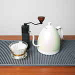 Load image into Gallery viewer, Brewista Artisan Electric Gooseneck Kettle, Water Boiler with LCD Panel, Precise Temperature Control, Fast Boiling and Keep Warm Settings for Pour-Over Coffee &amp; Tea, Café, 1 Liter (White Iridescent)