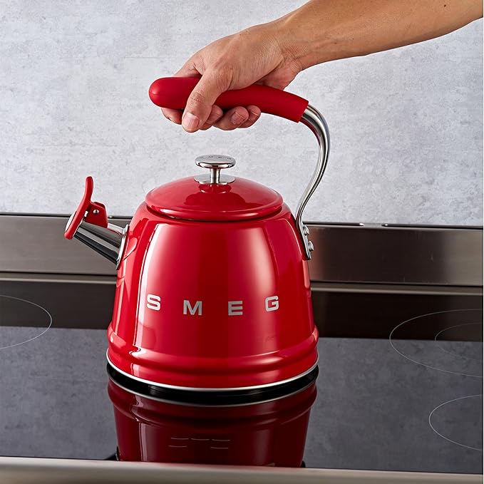 SMEG Retro Stovetop Whistling Kettle – 2.4Q (Red)