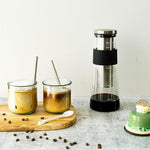 Load image into Gallery viewer, Cafe Crush Club Cold Brew Coffee Maker | Fire Toughened Borosilicate Glass | 304 Stainless Steel Infuser | 1000ml / 34 oz | Cold Brew Iced Coffee Pitcher