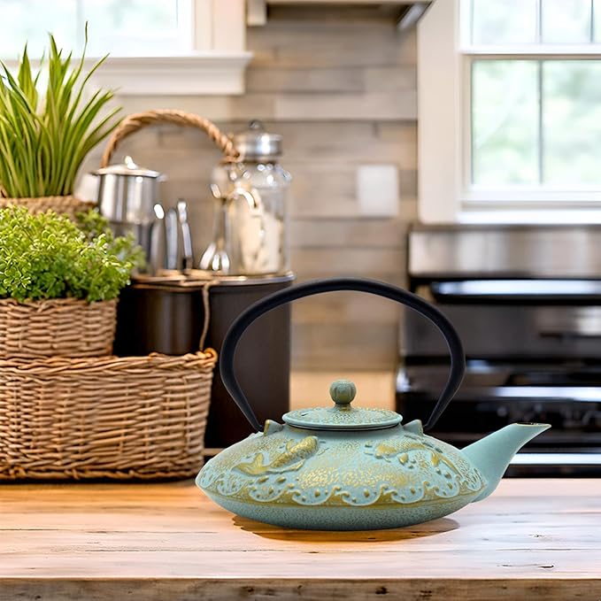 27.1oz Small Cast Iron Teapot, SECHUDO Japanese Style Tea Kettle Coated with Enameled Interior for Stovetop Safe,Cast Iron Tea Pot with Stainless Steel Strainer for Loose Leaf,Flat Fish Pattern(800ml)