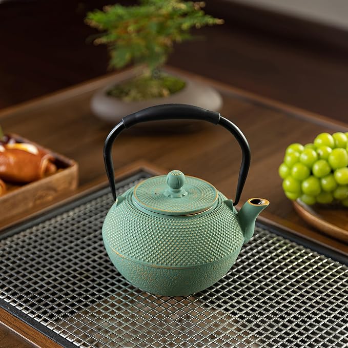 Cast iron Teapot, Tea Kettle for Stovetop Safe with Stainless Steel Infuser, Japanese Hand-made Tea Pot Coated with Enameled Interior for 42oz, 1200ml Green