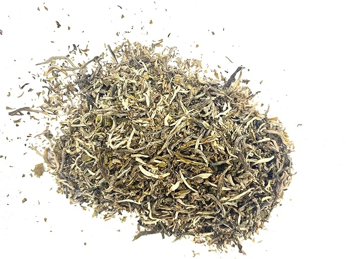 FIRE TEAS Pu-ERH Loose Leaf Saffron Tea - Aged, Smooth & Elegant Taste - Caffeinated - White buds from old Yunnan Pu'erh Trees -