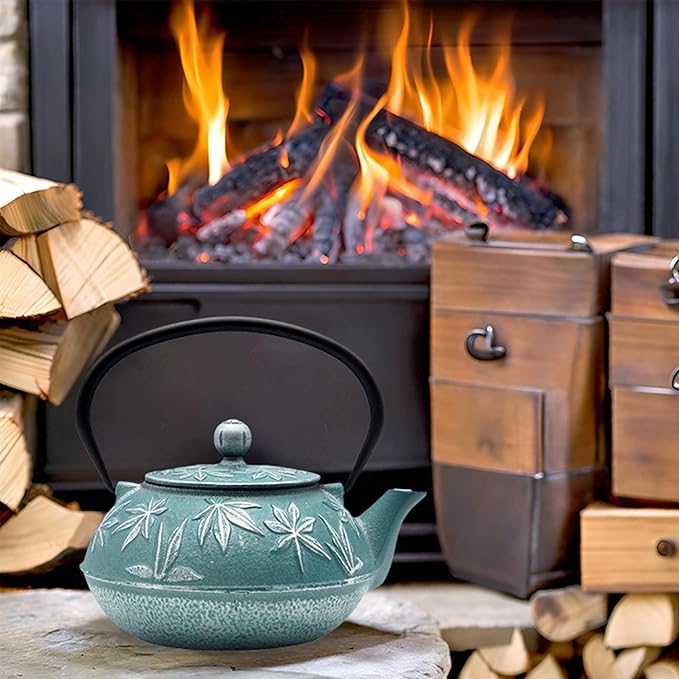 30.4oz Small Cast Iron Teapot Tea Kettle with Stainless Steel Infuser for Stovetop Safe Coated with Enameled Interior Japanese Tetsubin with Maple Leaves Pattern(30.4oz/900ml)