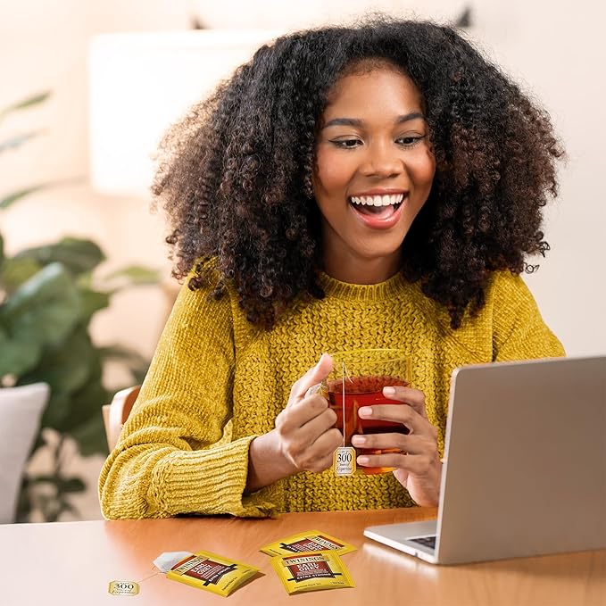 Twinings Earl Grey Extra Strong Black Tea Individually Wrapped Bags, 20 Count (Pack of 1), Flavoured with Citrus and Bergamot, Caffeinated, Enjoy Hot or Iced, 20 Teabags