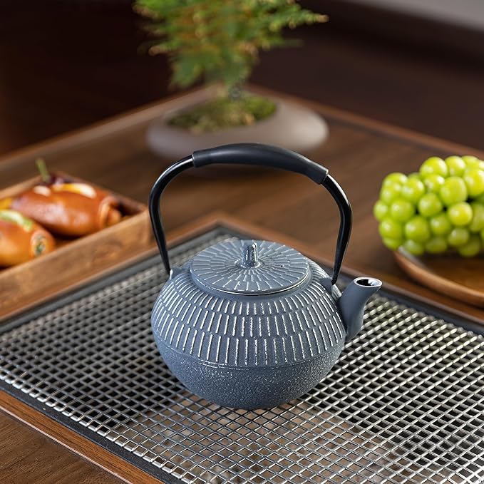 Cast iron Teapot, Tea Kettle for Stovetop Safe with Stainless Steel Infuser, Japanese Hand-made Line Pattern Tea Pot Coated with Enameled Interior for 42oz, 1200ml Dark Blue