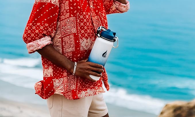 HYDRO CELL Stainless Steel Insulated Water Bottle with Straw - For Cold & Hot Drinks - Metal Vacuum Flask with Screw Cap and Modern Leakproof Sport Thermos for Adults (Navy/White 32oz)