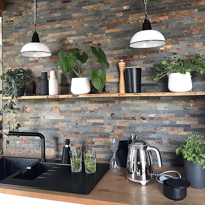 SMEG 50's Retro Style Electric Water Kettle with Automatic Shutoff, Removable Base, and Water Indicator, KLF03SSUS, Polished Stainless Steel